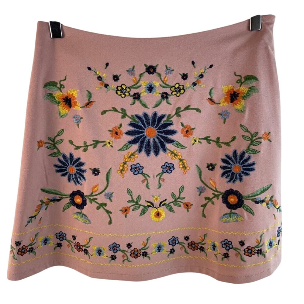 Floral Boho Embroidered Mini Skirt Size Medium